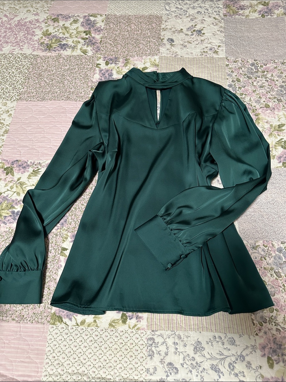 Halogen Emerald Green Satin Keyhole Blouse